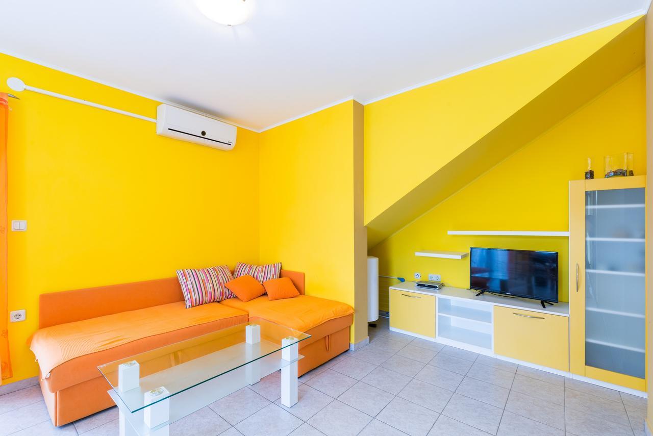 Apartments Mahnet Вир Экстерьер фото