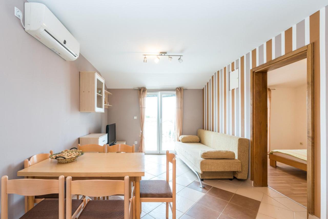 Apartments Mahnet Вир Номер фото